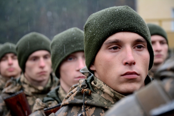 На Львівщині військову присягу на вірність українському народові склали понад шість сотень солдатів-строковиків