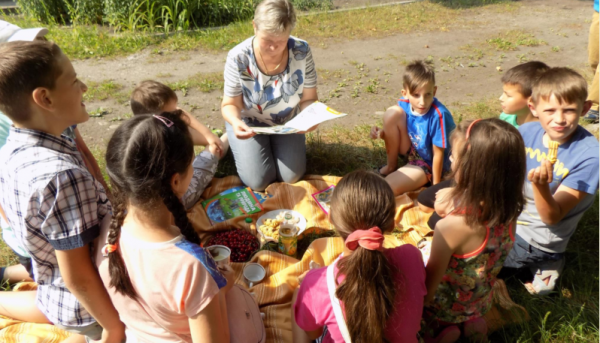 Про звичаї та традиції українського народу розповіли школярам в районній бібліотеці для дітей