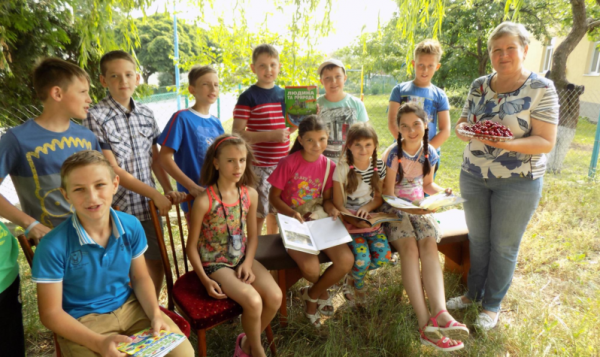 Про звичаї та традиції українського народу розповіли школярам в районній бібліотеці для дітей