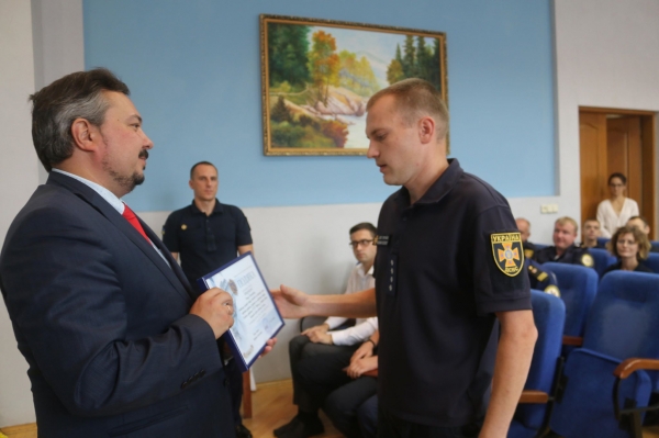 День рятівника: на Львівщині привітали працівників галузі цивільного захисту
