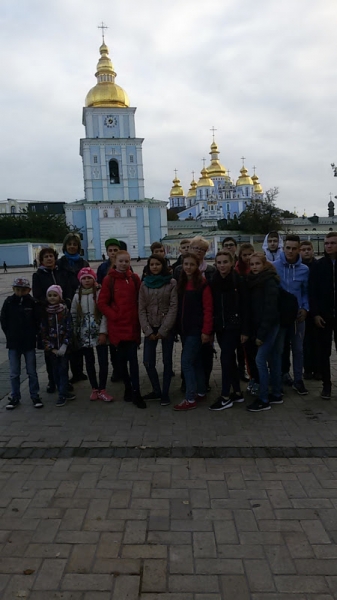 СТОРОНИБАБСЬКІ ШКОЛЯРІ – У КИЄВІ!
