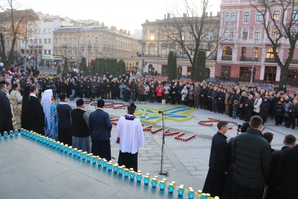 Львівщина вшановує пам'ять жертв голодоморів