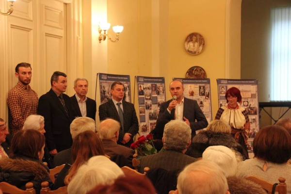 У Музеї визвольної боротьби відкрилася виставка «У боротьбі за незалежну Україну: від дідів до внуків»