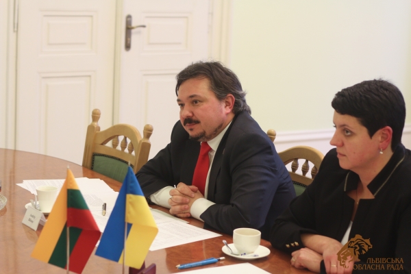 Андрій Білоус обговорив питання двосторонньої співпраці з Послом Литовської Республіки 