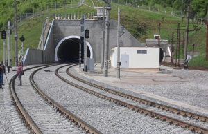 Это символ эффективного сотрудничества Украины и Европейского Союза — Президент в новый Бескидский тоннель