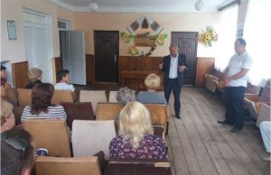 Глава района Петр Мороз встретить с жителями деревни Купчая