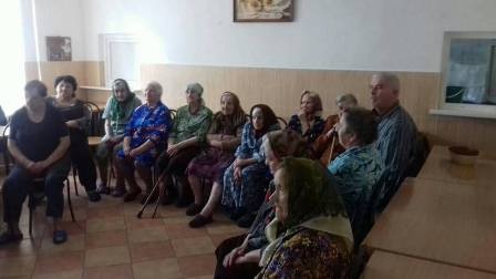 До Дня захисту людей похилого віку у територіальному центрі обслуговування відбулася концертна програма колективу «Quo Vadis»