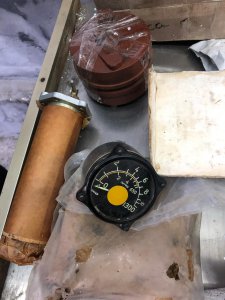 Працівники Львівської митниці ДФС запобігли незаконному вивезенню авіаційних приладів