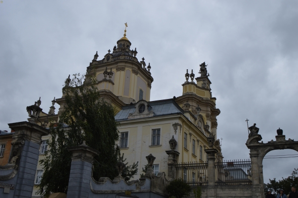  Юрій Холод проінспектував реконструкцію Собору святого Юра 