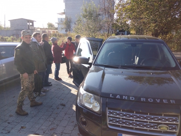 Перші троє новобранців Бущини сьогодні поповнять ряди захисників України