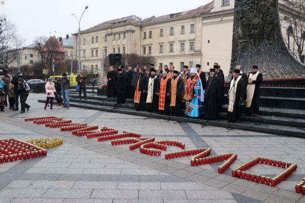 Львівщина разом з усією Україною вшановує пам'ять жертв Голодомору