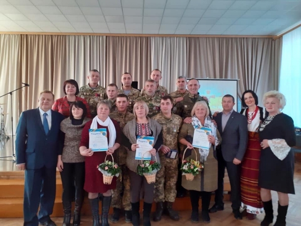 В Буську вшанували військовослужбовців Збройних Сил України, учасників війни на сході та волонтерів