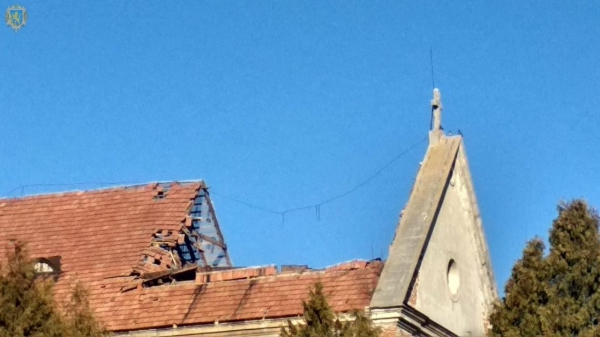 Обвал частини даху пам'ятки архітектури в Олеську розслідуватимуть відповідні органи