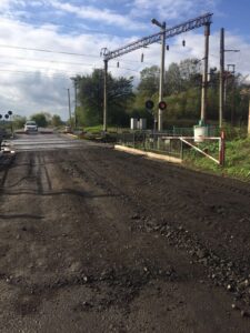 На ділянці дороги Золочів-Красне розпочали ремонтні роботи
