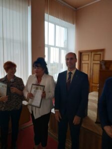 На Бущині привітали працівників освіти з Днем вчителя