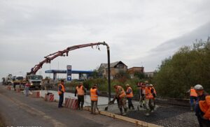 У Буську за 13 мільйонів ремонтують міст, якому 58 років