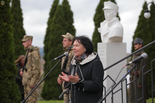 На Львівщині відкрили перший пам’ятник Петрові Франку