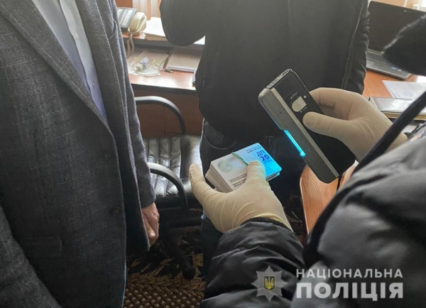 На Львівщині поліція затримала на хабарі голову райдержадміністрації 