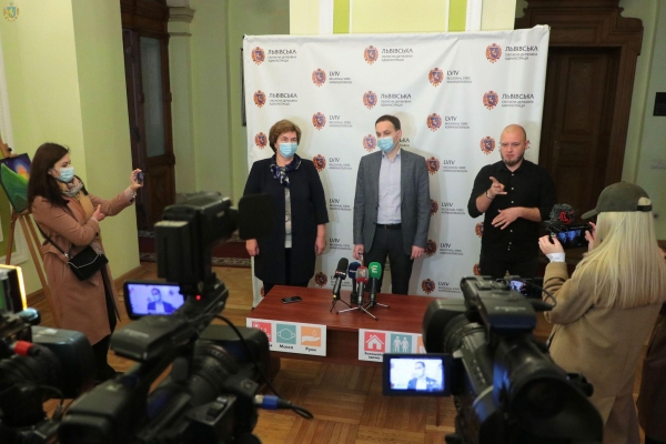 Більшість госпіталізованих з коронавірусом - люди молодого віку, з важкими формами пневмонії