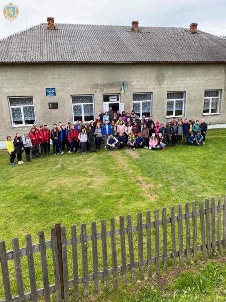 На горі Пікуй відновили пам’ятний знак про сходження на вершину Івана Франка