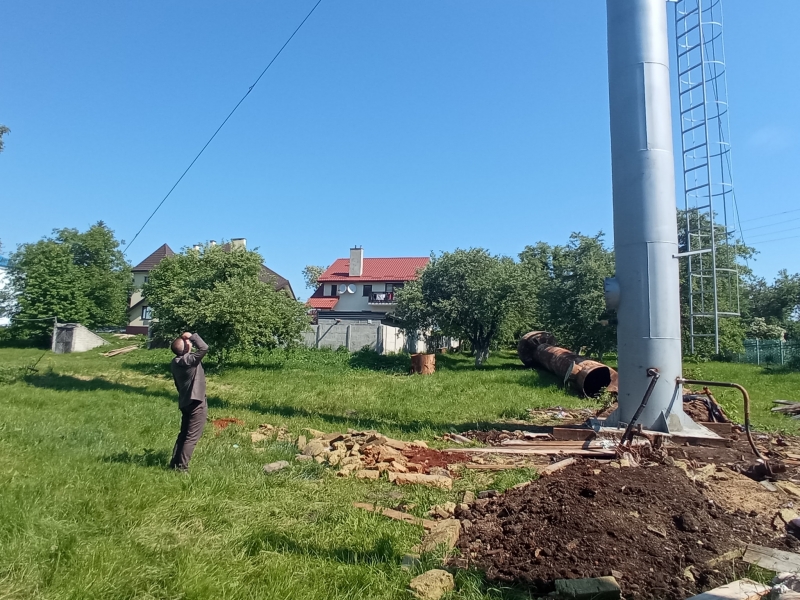 Селищний голова Роман Фурда ознайомився з функціонуванням нової водонапірної башти