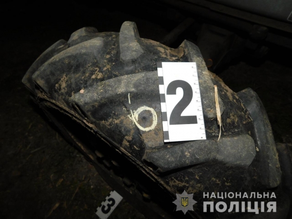 На Львівщині поліцейські затримали зловмисника, який обстріляв трактор
