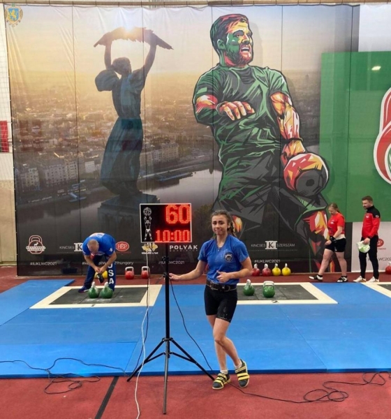 Анжеліка Намєснік – чемпіонка світу з гирьового спорту