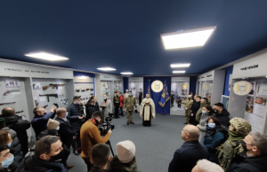 Во львовском Лицее имени Герои Крут открыли музей и освятили место будущего храма