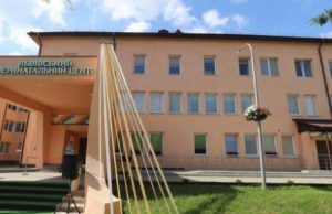 Во Львовском перинатальном центре проведут благотворительный аукцион для сбора средств на реанимобиль