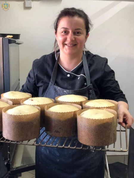 Великодні кошики для воїнів та майстер-класи писанкарства для дітей: як Львівщина готується до Великодня