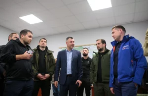 Кирило Тимошенко ознайомився з роботою системи розпізнавання «Vision», якою користуються поліцейські Львівщини