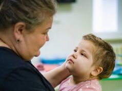 Іваночка святкувала третій день народження у львівській лікарні через гостру лейкемію