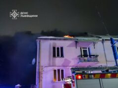 У Львові вогнеборці ліквідували пожежу на горищі багатоквартирного будинку