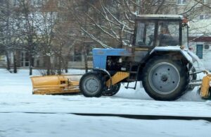 Львів очищають від снігу: залучено техніку