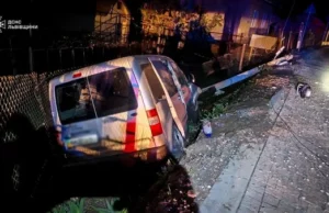(Українська) У Львові рятувальники деблокували водія після аварії