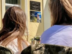 У Наконечному Першому освятили меморіальну дошку захиснику Михайлу Дутку