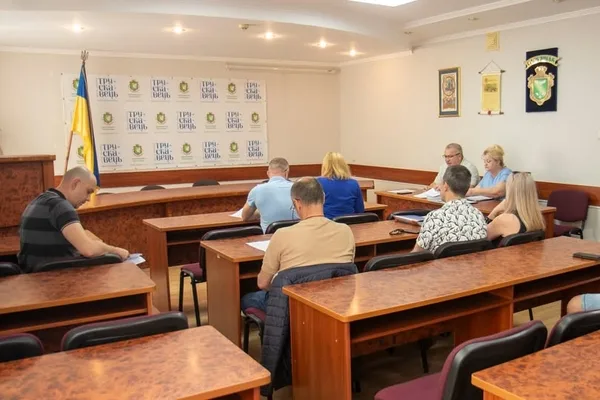 У Доброгостові погодили підготовку документації для облаштування кладовища