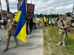 (Українська) У селі Подорожнє провели в останню дорогу Віталія Гнидина У селі Подорожнє провели в останню дорогу Віталія Гнидина