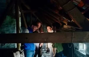 (Українська) Французькі теслі, які відбудовують Нотр-Дам, долучаться до реставрації у Львові Французькі теслі, які відбудовують Нотр-Дам, долучаться до реставрації у Львові