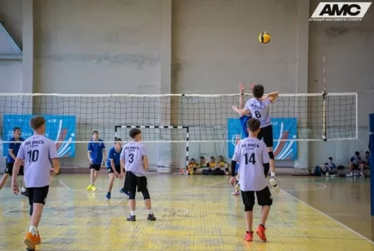 Юнаки і дівчата Стрийської гімназії №10 вибороли золото і срібло Шкільної ліги