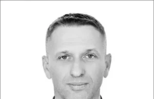 Капітан-лейтенант Микола Худевич із Тухлі посмертно нагороджений орденом «За мужність» Капітан-лейтенант Микола Худевич із Тухлі посмертно нагороджений орденом «За мужність»