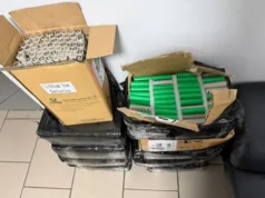 На Львівщині митники вилучили приховані акумулятори, iPhone та автодеталі на 2 млн грн На Львівщині митники вилучили приховані акумулятори, iPhone та автодеталі на 2 млн грн