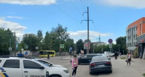 У Львові на вулиці Вашинґтона автомобіль травмував жінку