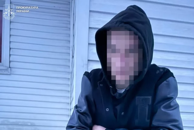 Мешканця Стрийського району засудили до 6 років за крадіжку картки та збут канабісу