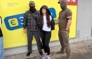 На Львівщині викрили стриянку, яку підозрюють в організації незаконного виїзду ухилянта На Львівщині викрили стриянку, яку підозрюють в організації незаконного виїзду ухилянта