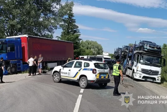 На трасі Ковель–Жовква у Львівському районі внаслідок ДТП травмовано двох людей