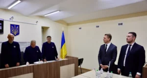 Апеляційний суд призначив довічне ув’язнення чоловікові за багаторазові зґвалтування малолітніх падчерок