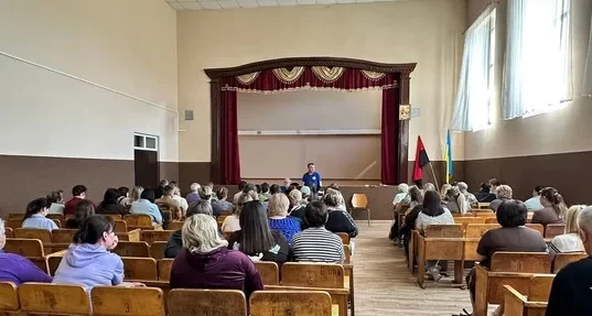 У Великомостівській громаді провели зустріч з родинами полонених і зниклих військових