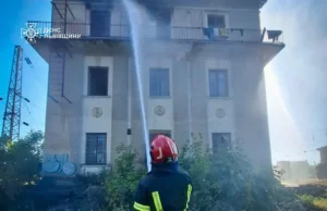 У Львові загорілася закинута будівля на вулиці Левандівській