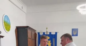 У Стрию вісім сімей після 20 років очікування оформили право власності на квартири
